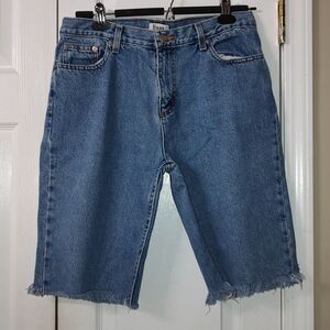 Bass jean denim long  fray hem shorts Sz 4